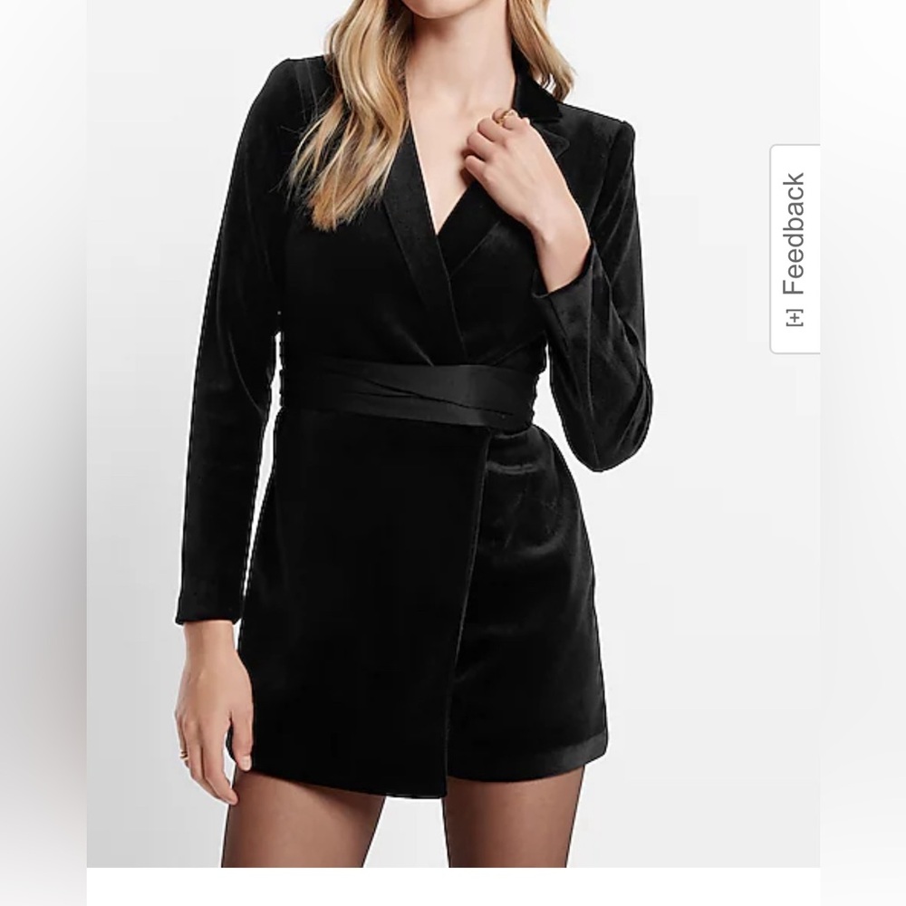 Express Women’s Velvet Padded Shoulder Wrap Belt Open Back Blazer Romper size 8